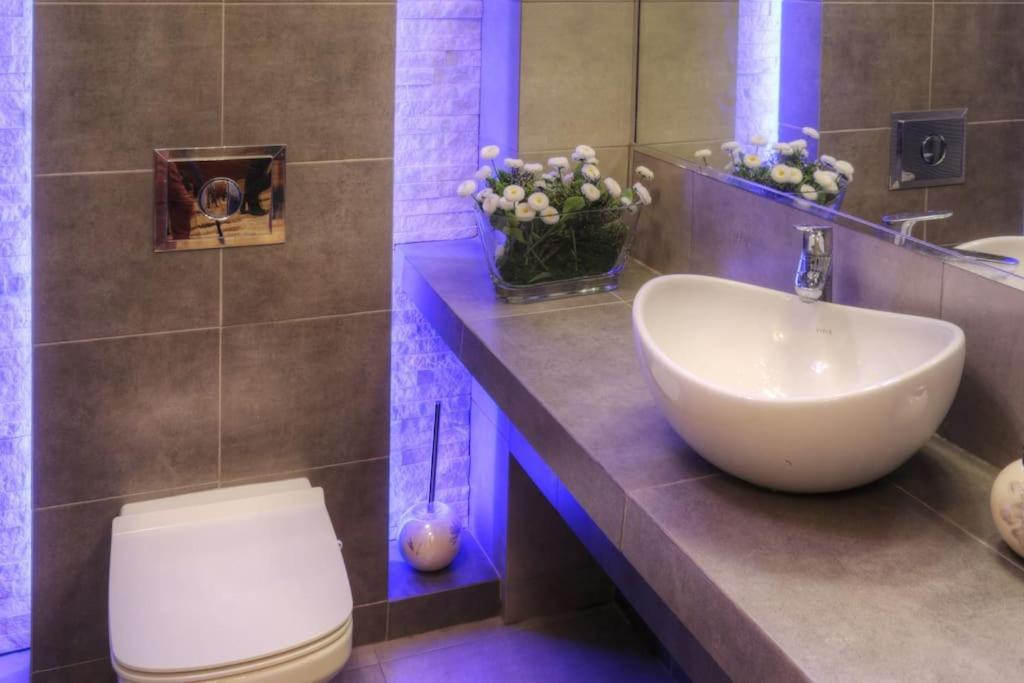 Ekskluzywny Apartament W Centrum Z Balkonem I Parkingiem Krakow Bagian luar foto